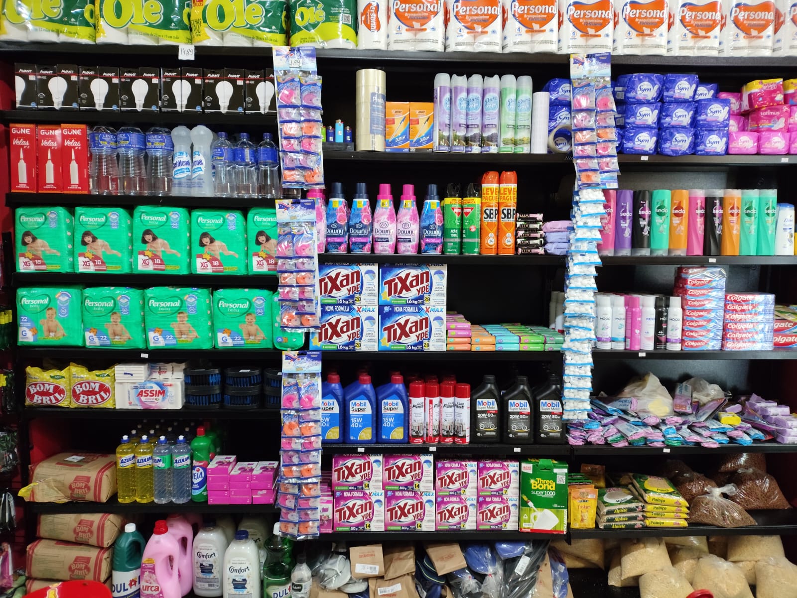 Prateleiras do Mercadinho
